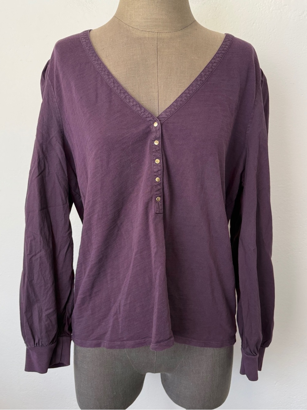 Nation LTD Size XXL Purple Pima Cotton V Neck Puff Sleeve Snap Top